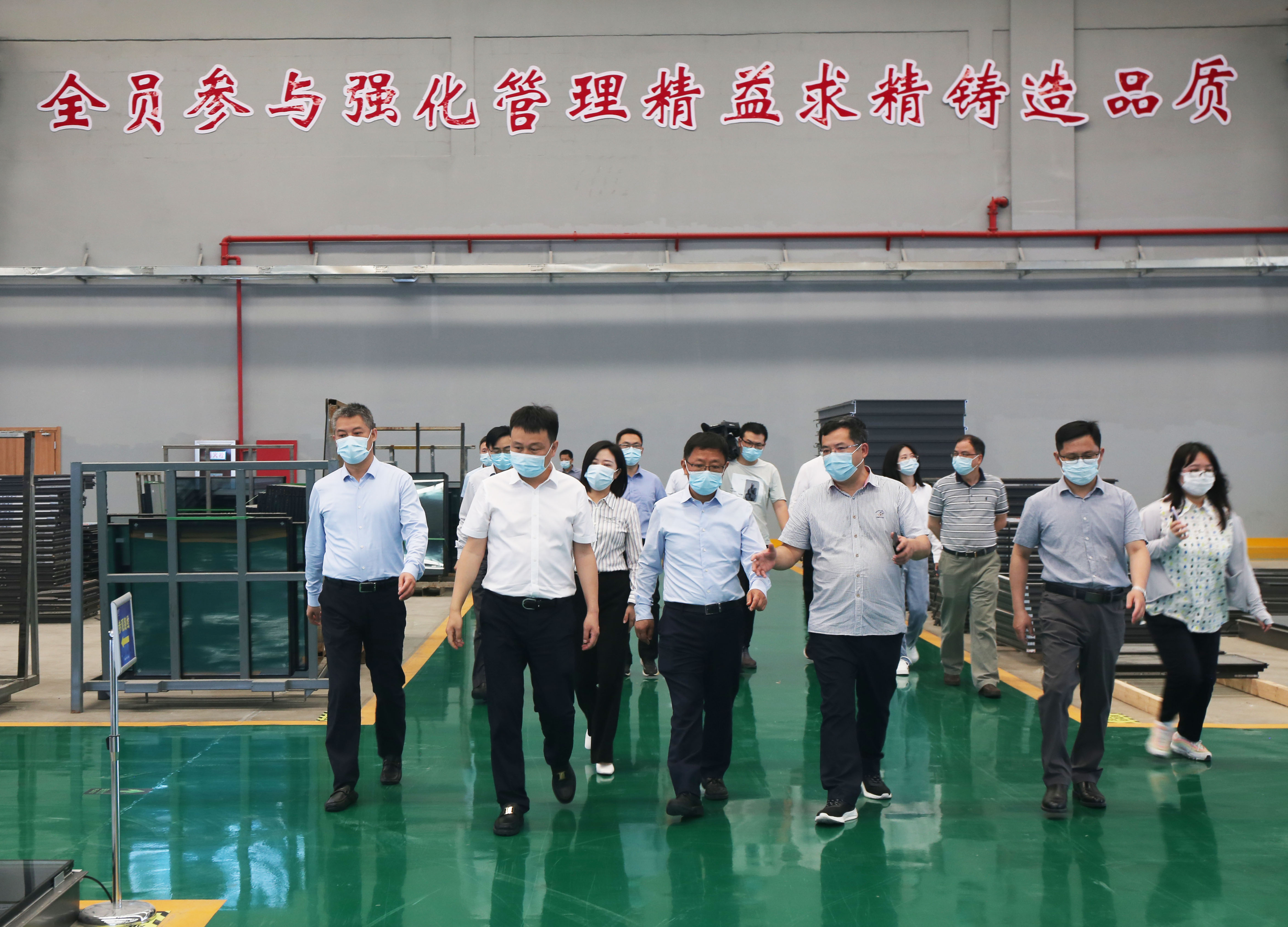 圖1-6、湯衛(wèi)華副市長(zhǎng)調(diào)研和天下公司.jpg